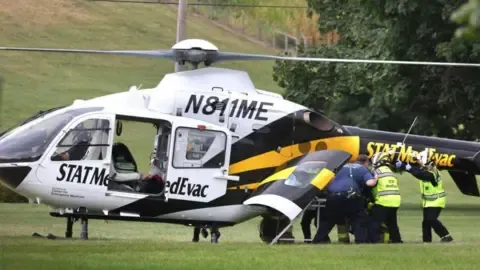 A group of police injured by gunfire in the state of Pennsylvania, with three in serious state